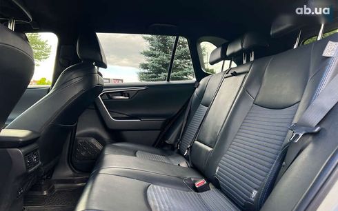 Toyota RAV4 2020 - фото 16