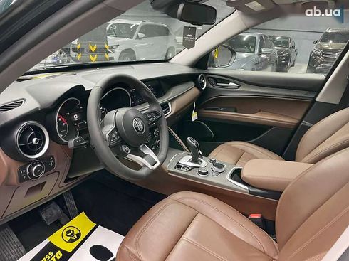 Alfa Romeo Stelvio 2021 - фото 9