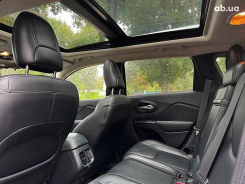 Jeep Cherokee 2015 серый - фото 27