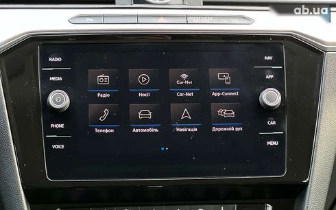 Volkswagen Passat 2018 - фото 16