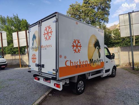 Renault Master 2016 - фото 12