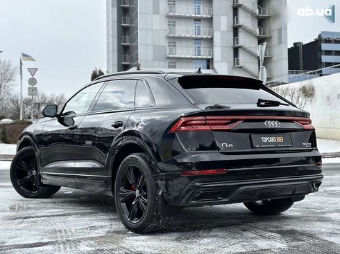 Audi Q8 2020 - фото 8