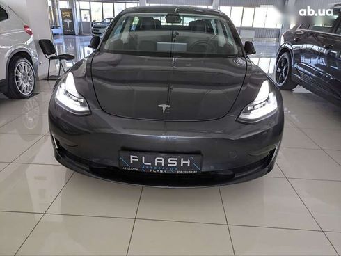 Tesla Model 3 2020 - фото 22