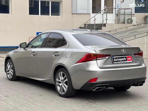 Lexus is 300 2018 серый - фото 10