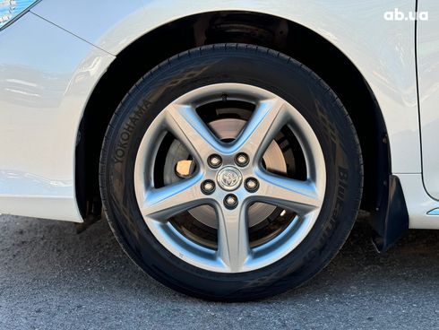 Toyota Camry 2014 белый - фото 11