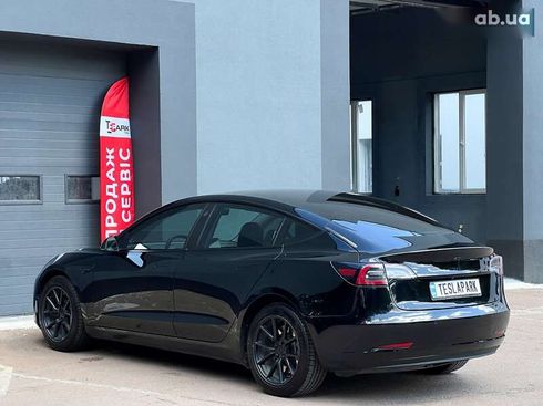 Tesla Model 3 2021 - фото 7