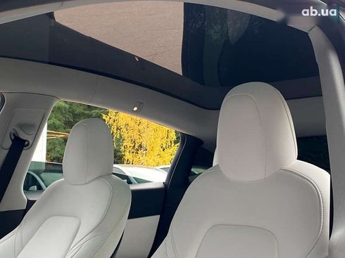 Tesla Model Y 2021 - фото 14
