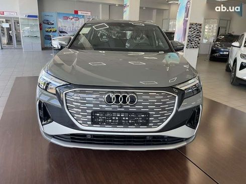 Audi Q4 e-tron 2025 - фото 2