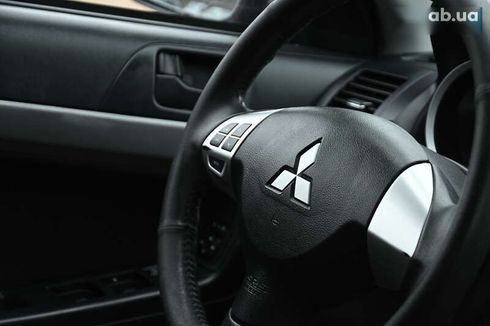 Mitsubishi Lancer 2011 - фото 28