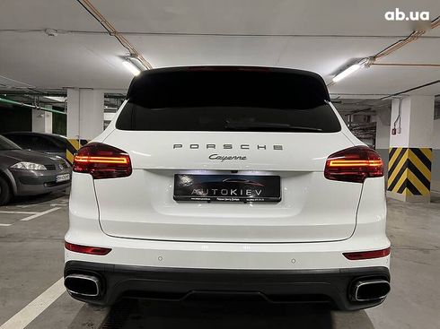Porsche Cayenne 2015 - фото 10