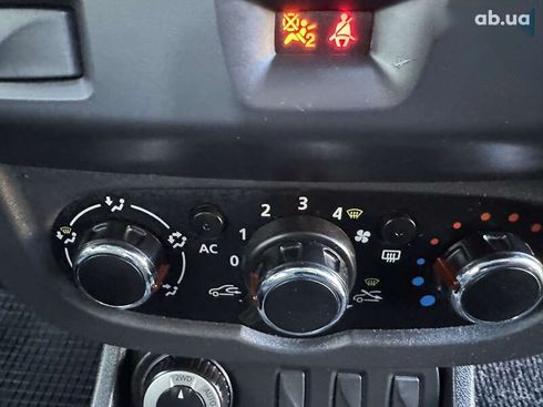 Dacia Duster 2014 - фото 24