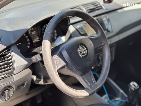 Skoda Fabia 2017 белый - фото 18