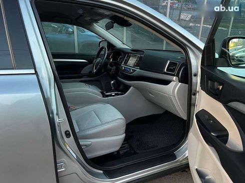 Toyota Highlander 2019 - фото 10