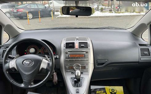 Toyota Auris 2007 - фото 11
