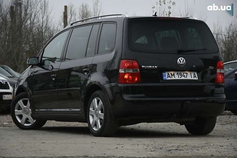 Volkswagen Touran 2004 - фото 8