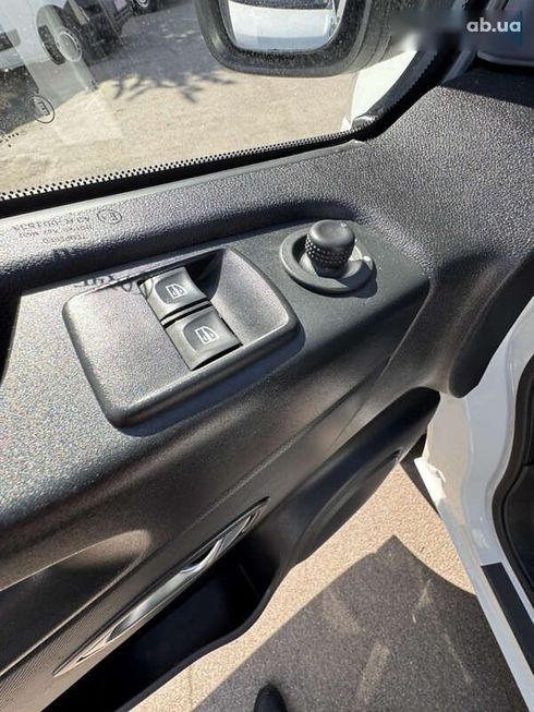Renault Trafic 2020 - фото 14