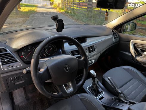 Renault Laguna 2011 бежевый - фото 23