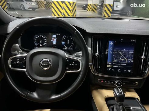 Volvo V90 2017 - фото 29