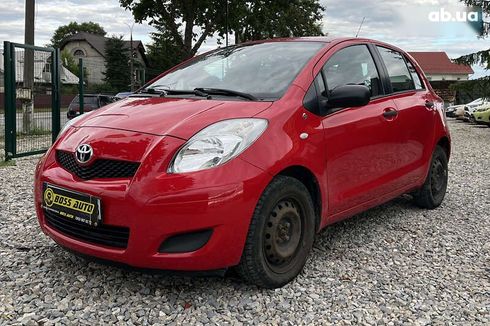 Toyota Yaris 2010 - фото 3