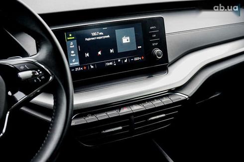 Skoda Octavia 2021 - фото 19