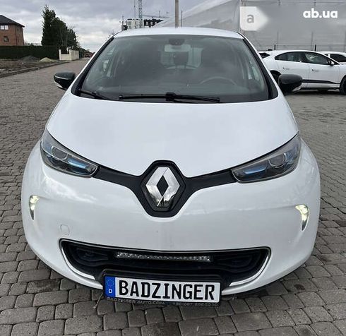 Renault Zoe 2018 - фото 8
