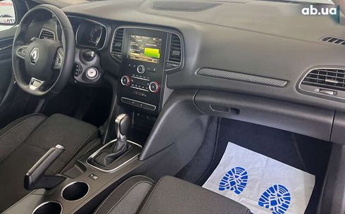 Renault Megane 2019 - фото 12