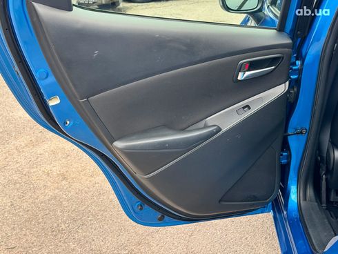 Toyota Yaris 2017 синий - фото 18