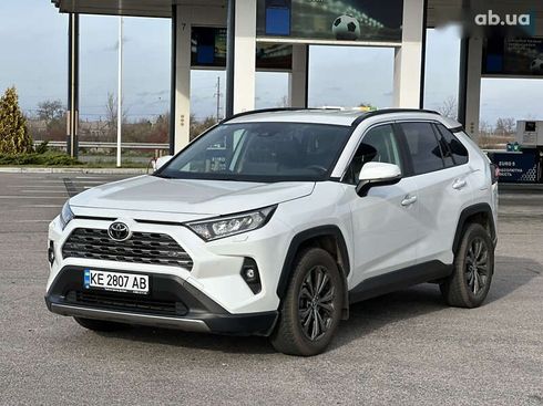 Toyota RAV4 2023 - фото 6