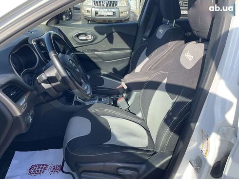 Jeep Cherokee 2016 - фото 12