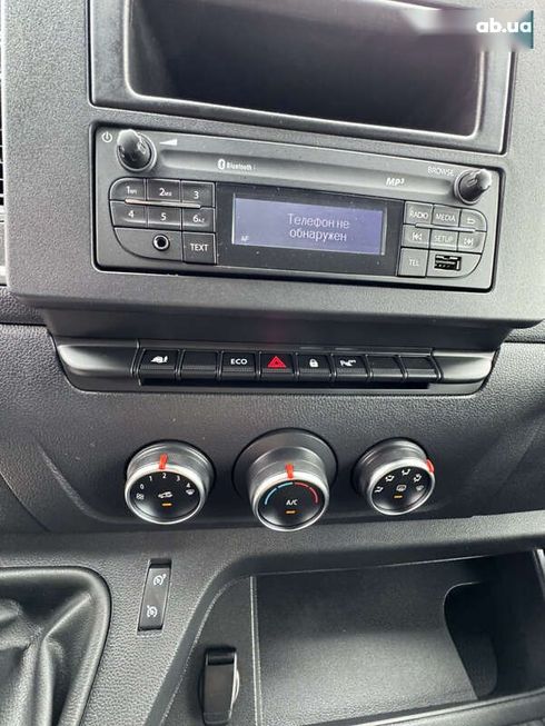 Renault Master 2021 - фото 17