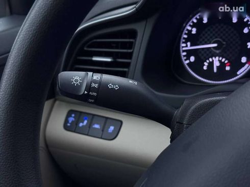 Hyundai Elantra 2019 - фото 29
