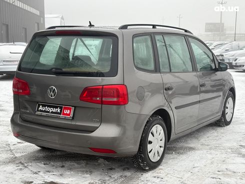 Volkswagen Touran 2011 серый - фото 7