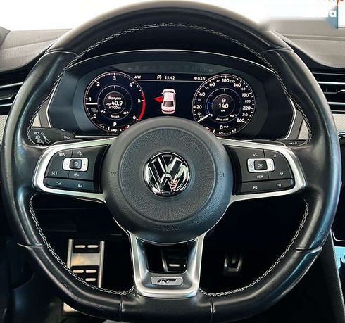 Volkswagen Passat 2018 - фото 16