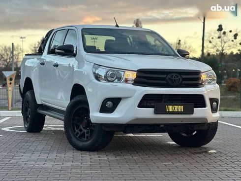 Toyota Hilux 2017 - фото 5