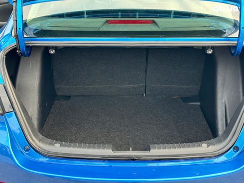 Toyota Yaris 2017 синий - фото 31
