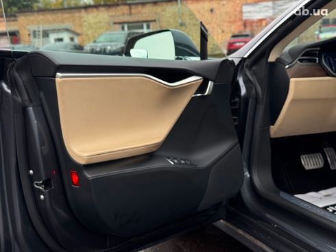 Tesla Model S 2017 серый - фото 29