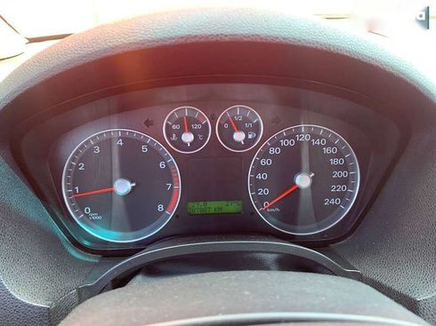 Ford Focus 2007 - фото 16