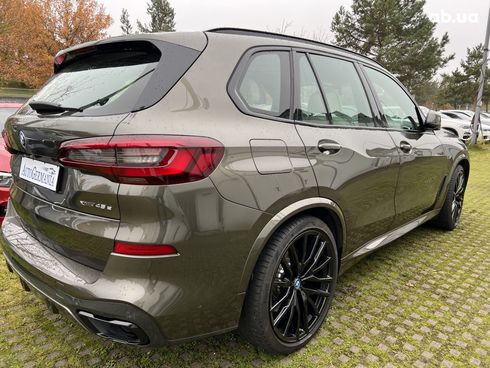 BMW X5 2021 - фото 31