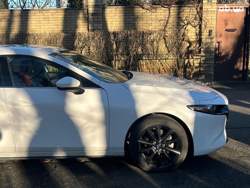 Mazda 3 2021 белый - фото 6