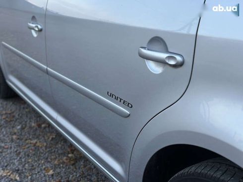 Volkswagen Touran 2008 - фото 18