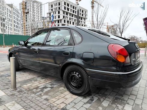 Toyota Corolla 1998 - фото 11