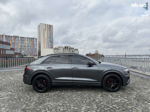 Audi Q8 2020 - фото 5