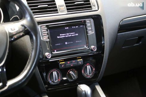 Volkswagen Jetta 2016 - фото 18