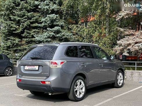 Mitsubishi Outlander 2013 - фото 5