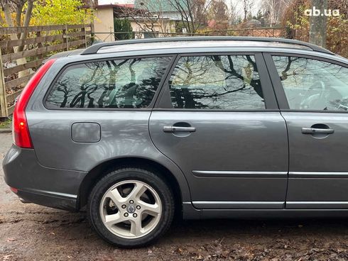 Volvo V50 2011 серый - фото 13