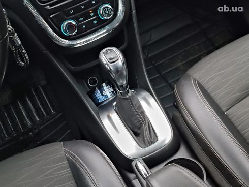 Buick Encore 2015 серый - фото 50