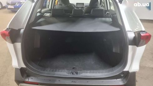 Toyota RAV4 2020 - фото 18