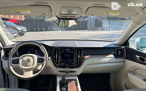 Volvo XC60 2021 - фото 12