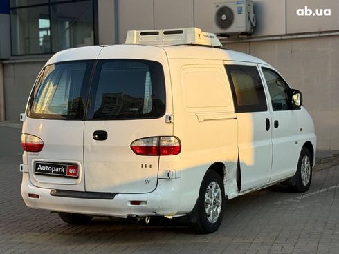 Hyundai H100 2004 белый - фото 7