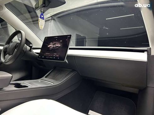 Tesla Model Y 2023 - фото 19